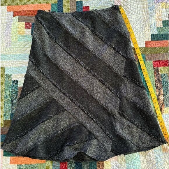 Maakif Gray Skirt with Frayed Edges Size 10 - Picture 1 of 4